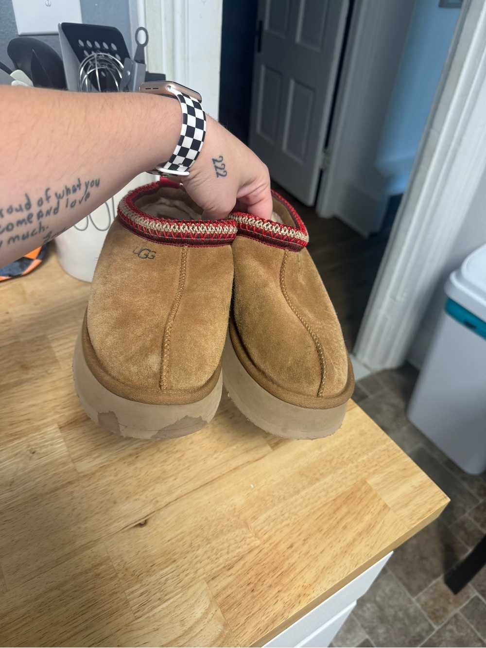 UGG womens Chestnut Suede Slip-On Clog with Red Trim - Picture 6 of 6